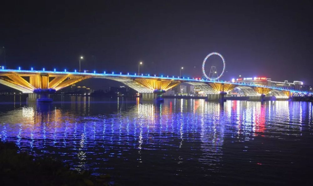 商業(yè)建筑亮化設(shè)計(jì)的核心要素是什么？